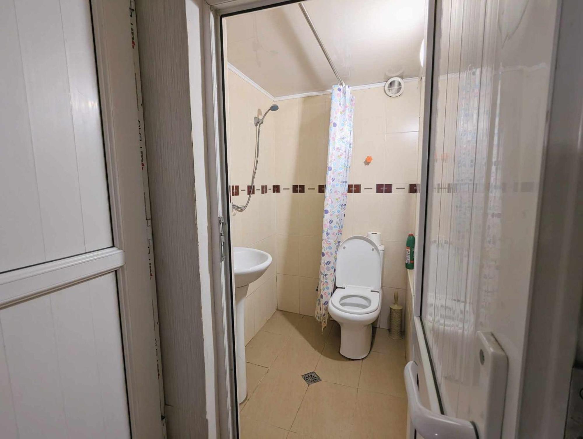 Paata'S Guesthouse Borjomi Luaran gambar